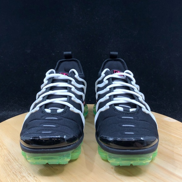 NEW Nike Air Vapormax Plus -Black Green Hyper Pink - DM8121-001 Men’s US Size 7 - Picture 3 of 9
